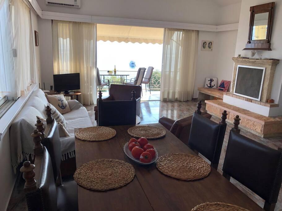 Sea View Apartment With Swimning Pool Месонги Экстерьер фото